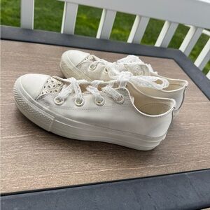 Women’s Boho satin Converse platforms size 8
